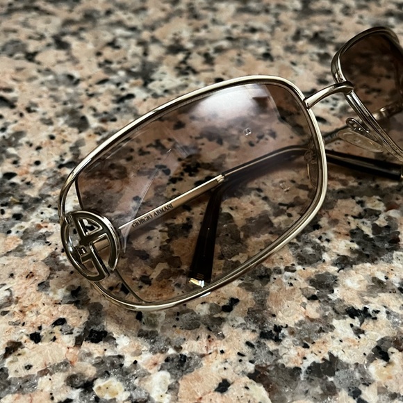 Giorgio Armani Sunglasses - Picture 3 of 6